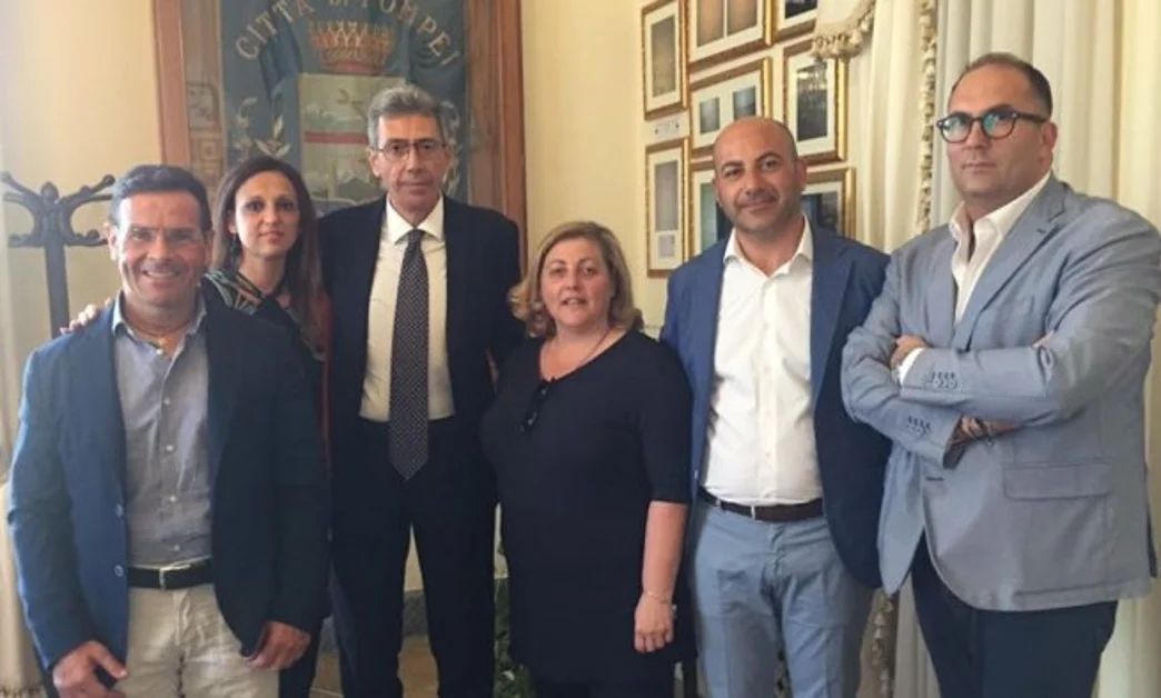 Pompei - Il sindaco Amitrano nomina la giunta: due le donne
