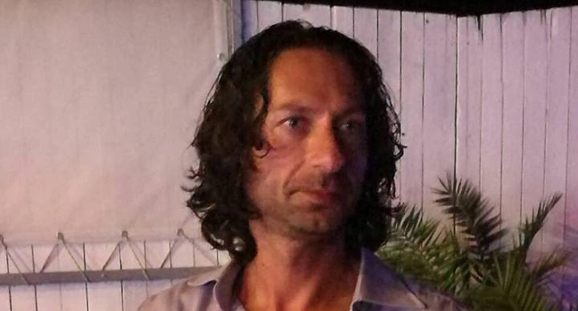 Boscoreale - Annuncia il suicidio su facebook e poi si toglie la vita