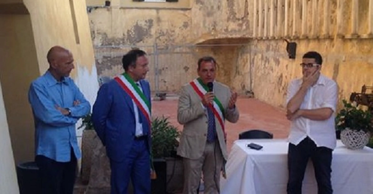 Torre Annunziata - Ascione a Ventotene per l'inaugurazione del Museo intitolato a Iacono