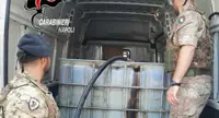 Qualiano (NA) - Trasportava illegalmente carburante, viene fermato e tenta di corrompere militari