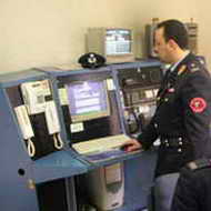 Bomba carta contro l´auto di due vigilantes