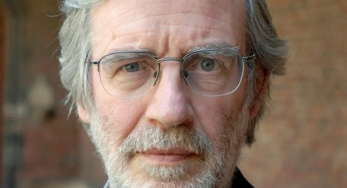 Torre Annunziata - Conferenza di Economia al Liceo "de Chirico" con il prof. Walter Van Trier