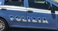 Napoli - Controlli in piazza Garibaldi, tre denunce per vendita di merci contraffatte e furto