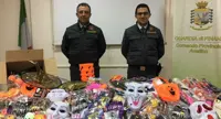 Avellino - Migliaia di maschere e lampade di Halloween sequestrate dalla Guardia di Finanza