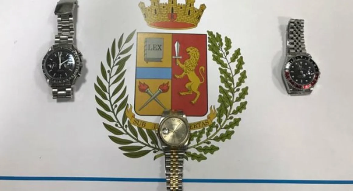 Napoli - Arrestato rapinatore seriale di orologi di valore