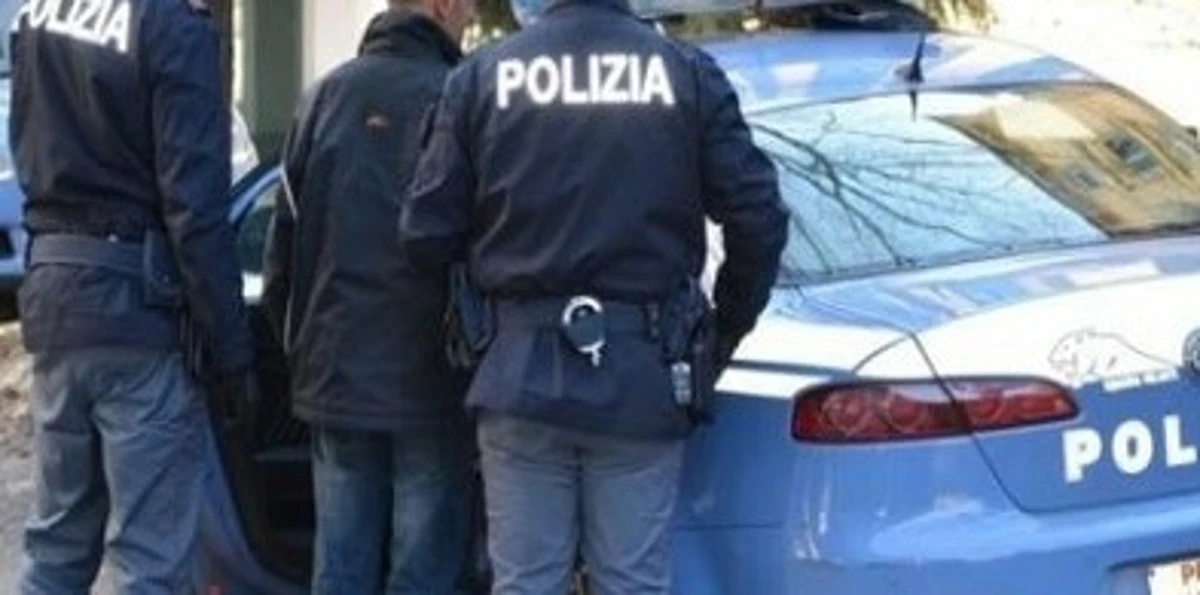Napoli - Rapina cellulare ad una adolescente, arrestato 18enne