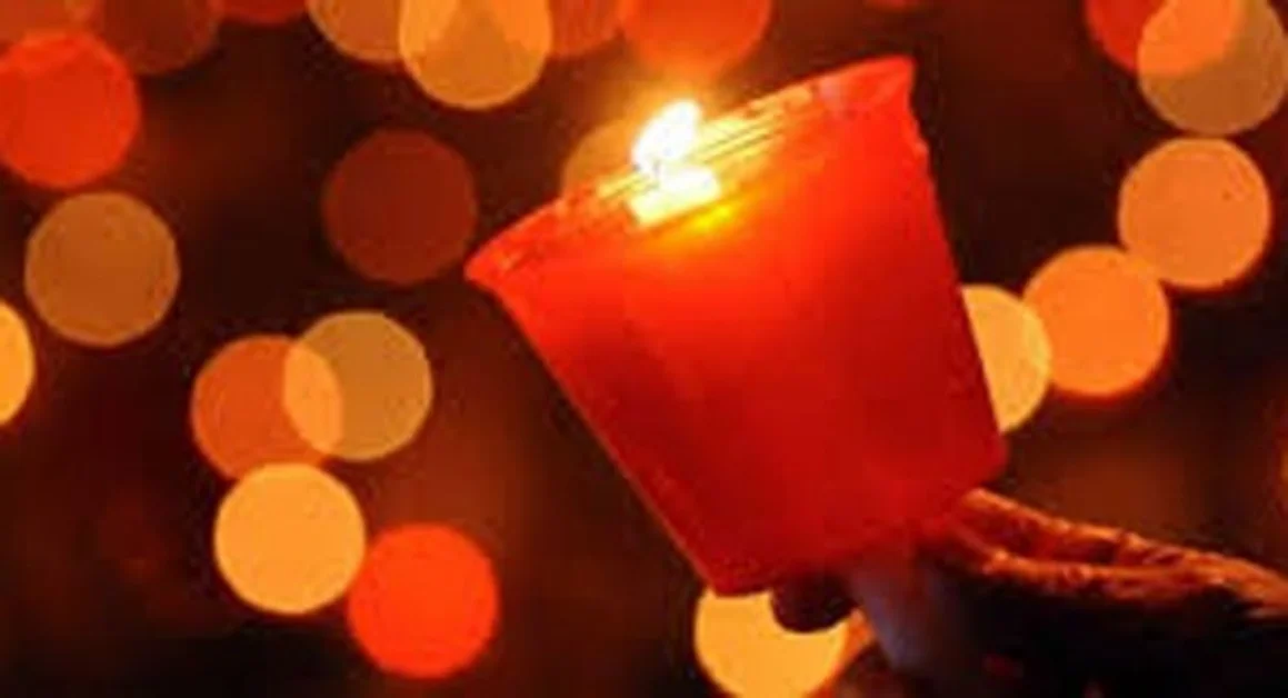 Pollena Trocchia - La fiaccolata per dire No alla violenza sulle donne