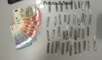Napoli - Spacciava droga nella sua auto, arrestato 32enne di Arzano