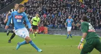 Napoli non bello ma efficace: arriva la dodicesima vittoria in campionato