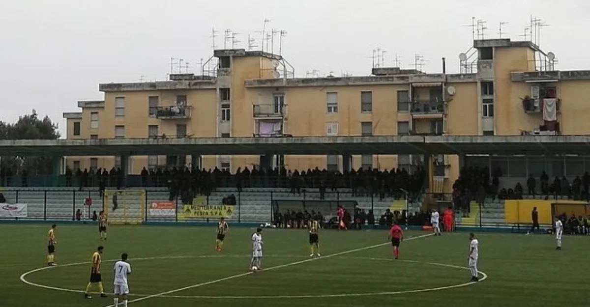 Savoia sempre più su, battuto in trasferta il Giugliano per 3-0