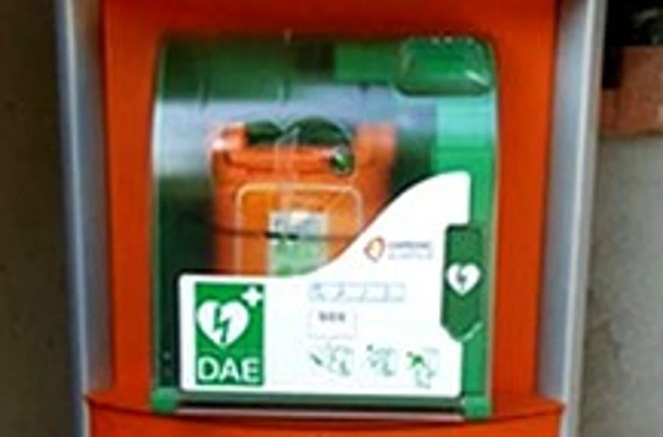 Pompei - Il Rotary Club dona defibrillatore al Comune