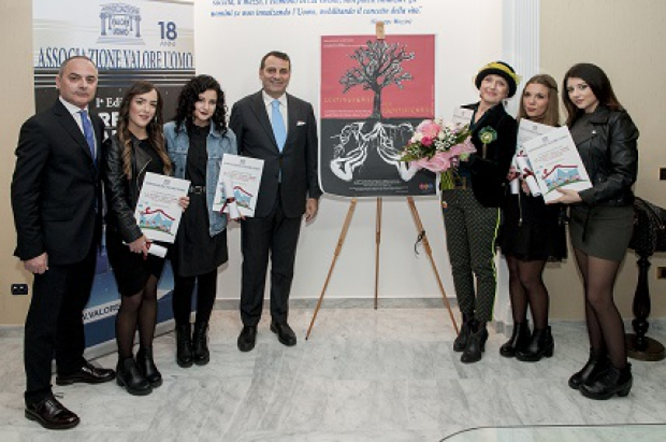 Torre Annunziata - La tutela delle Donne, premiate quattro studentesse del "de Chirico"