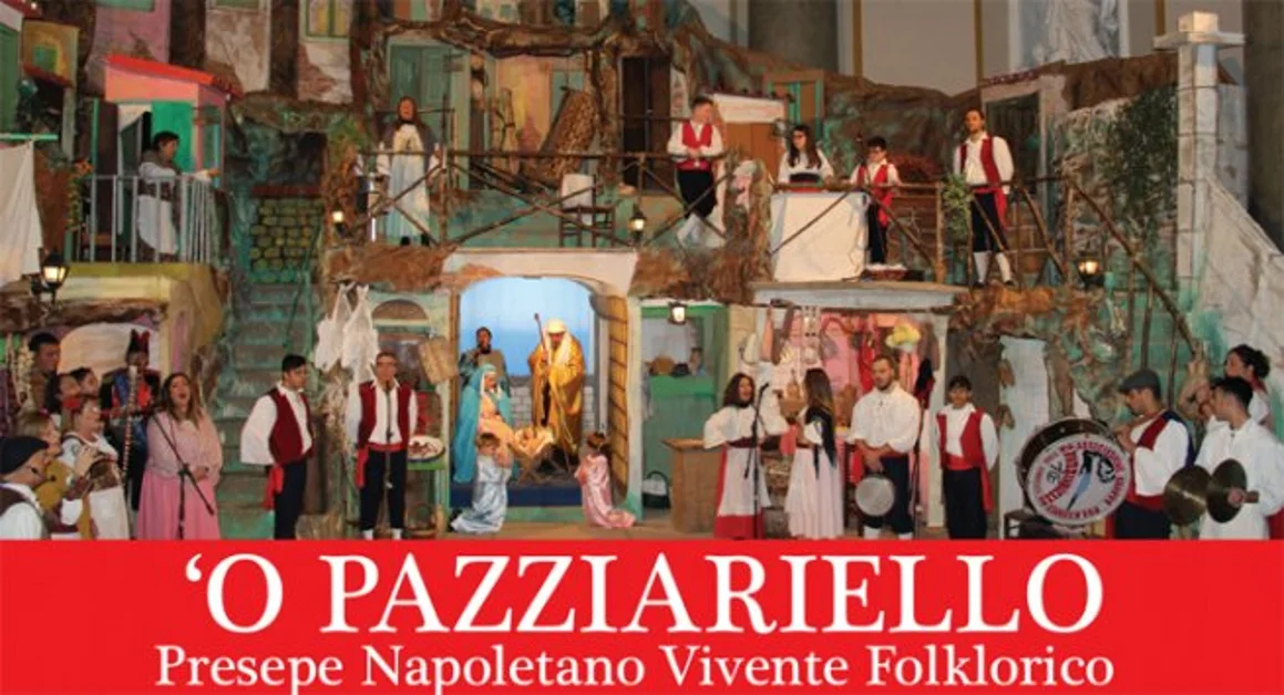 Torre Annunziata - Il presepe vivente de «'O Pazziariello» alla Chiesa del Carmine