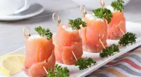 Rotolini di salmone affumicato