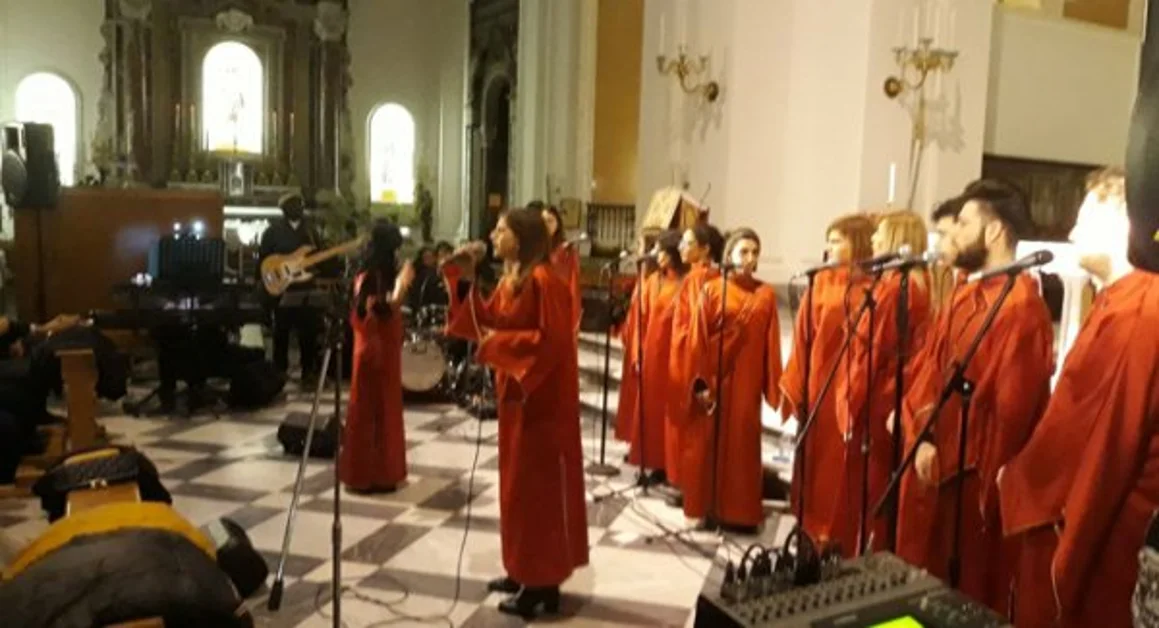 Torre del Greco - Conclusa la kermesse de "I Luoghi Comuni" con i Non Solo Gospel