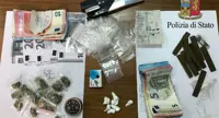 Napoli - Cocaina, hashish e marijuana nascoste negli slip, arrestato 25enne