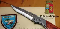 Napoli - In giro con un coltello, denunciato minorenne