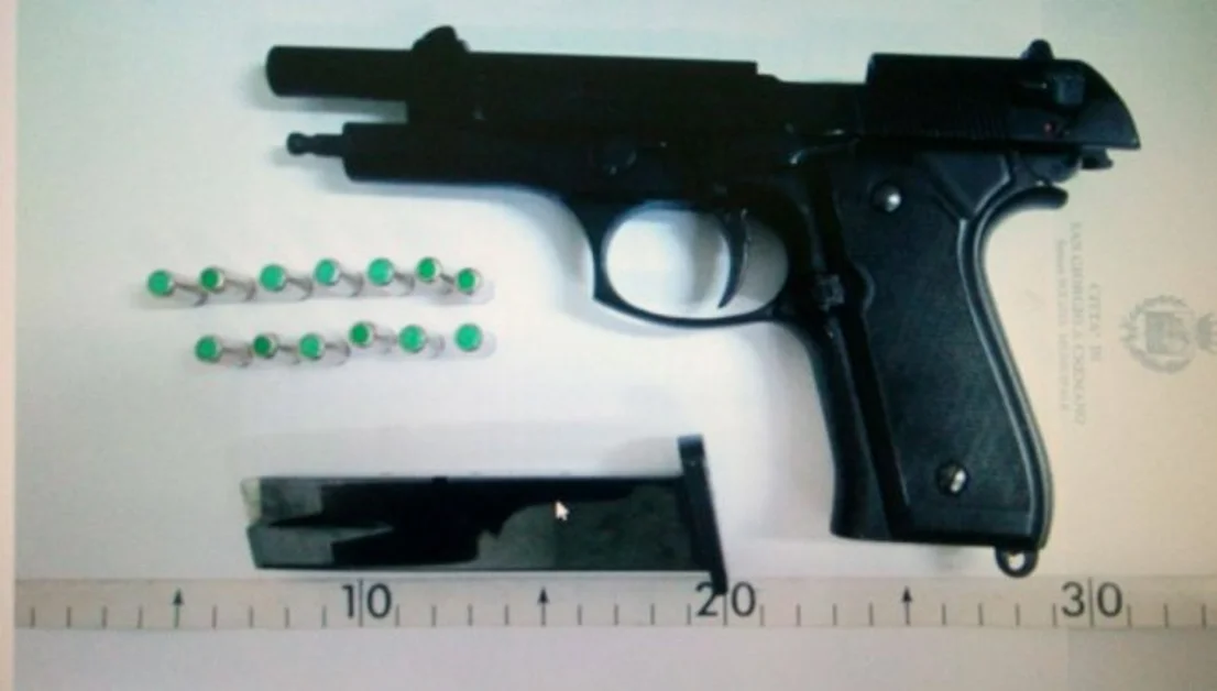 San Giorgio a Cremano - Polizia Municipale ferma babygang, sequestrati coltelli e pistola a salve