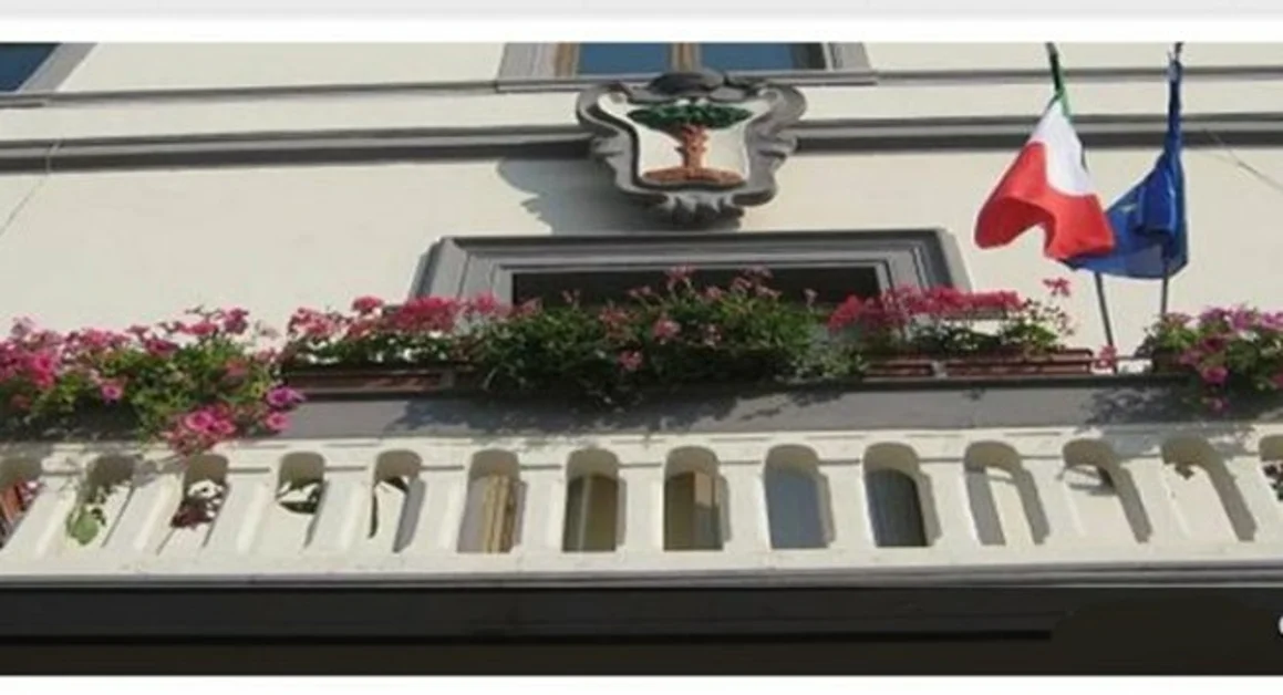 Ottaviano - Truffa ai danni del Comune e falso in atto pubblico, sospeso dirigente