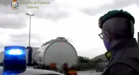 Sala Consilina (NA) - Gasolio di contrabbando, sequestrata autocisterna
