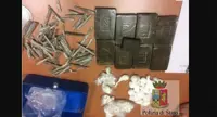 Afragola (NA) - Operazione antidroga della Polizia: tre arresti e sequestro di oltre un chilo di stupefacenti