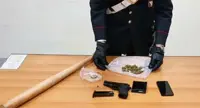 Gragnano - Mazza da baseball, droga e pistola giocattolo: arrestato 29enne