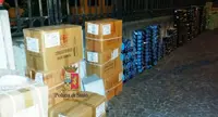 Napoli - Sorpresi a rubare in un deposito di materiale elettrico e utensili, quattro arresti