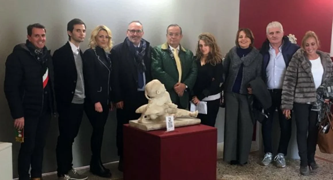Torre Annunziata - Il Console di Spagna al Liceo Pitagora-Croce: «Accoglienza bellissima. Villa di Poppea meravigliosa»