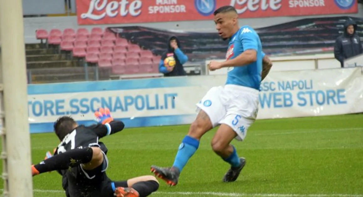 Napoli di nuovo in vetta: basta un gol di Allan per battere la SPAL