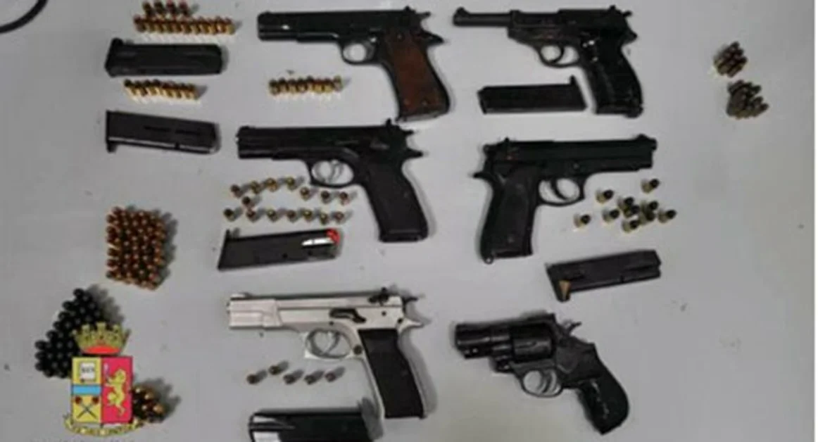 Operazione antidroga della Squadra Mobile di Napoli, diciassette arresti: ecco tutti i nomi