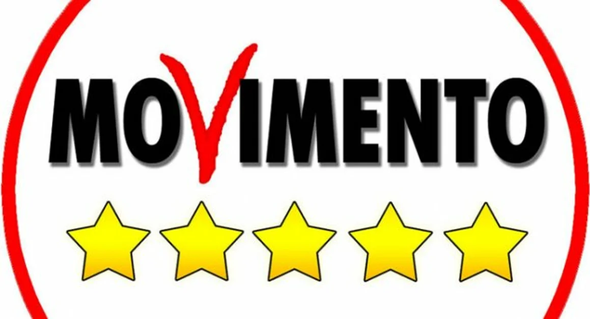 Torre Annunziata - Lavoro, i deputati Fico e Gallo del M5S incontrano i cittadini