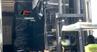 Caserta - Cinque tonnellate di sigarette scoperte in un container, un arresto