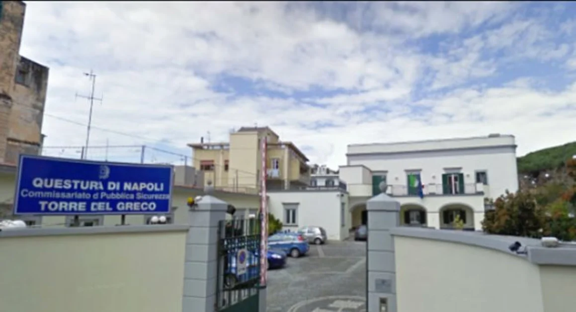 Torre del Greco - Pregiudicato arrestato dopo inseguimento in auto