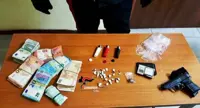 Caivano (NA) - Cocaina nascosta negli accendini, tre arresti