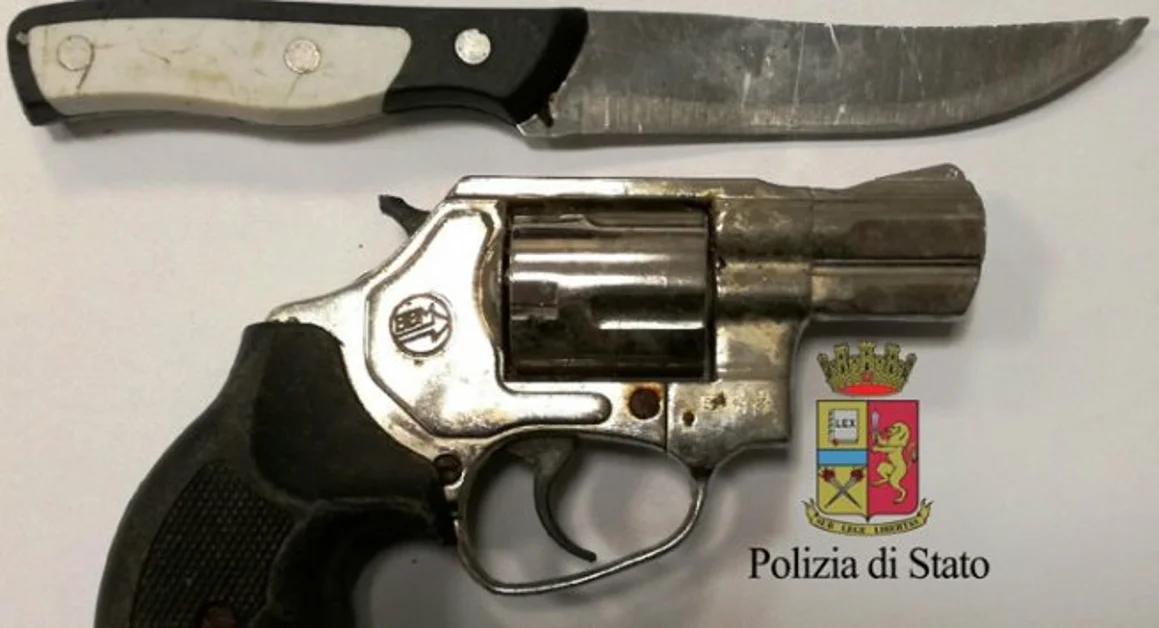 Pozzuoli (NA) - Polizia arresta rapinatore seriale: almeno cinque i "colpi" messi a segno