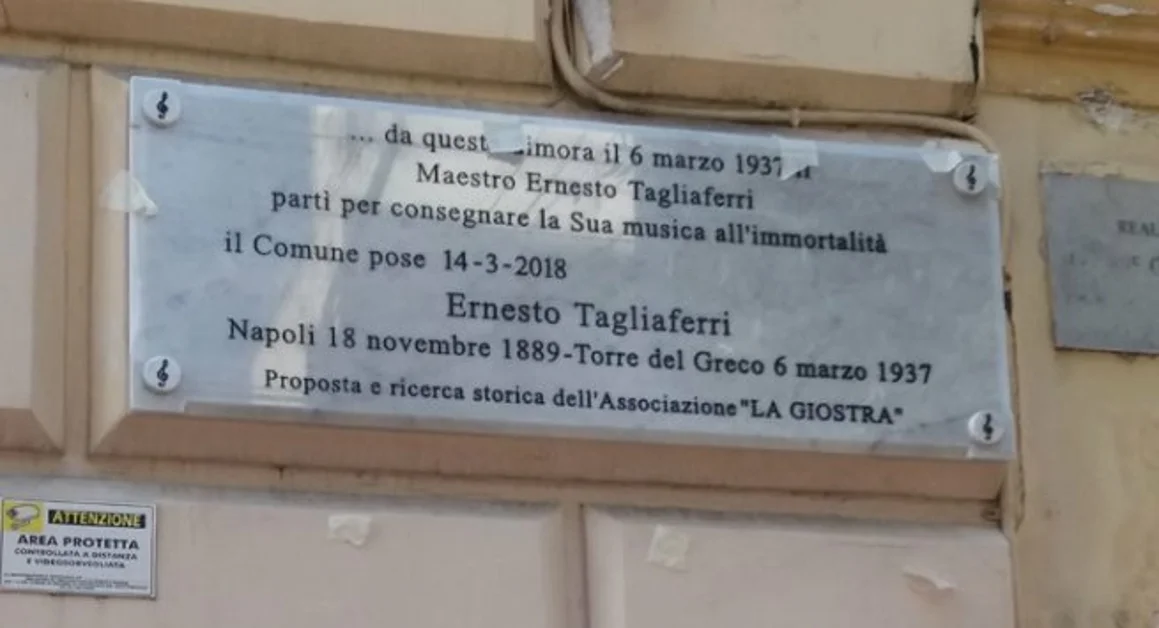 Torre del Greco - Targa in memoria del Maestro Ernesto Tagliaferri
