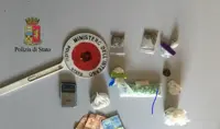 Napoli - Ecstasy, hashish, marijuana e cocaina: arrestato 41enne