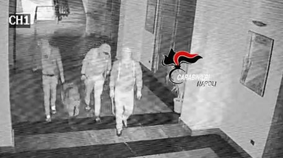 Furti di carte d'identità ai  Comuni di Nola e San Giuseppe Vesuviano, 4 indagati