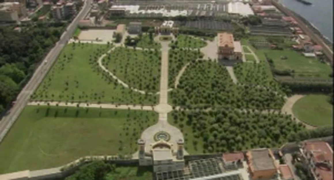 Ercolano - Torna l'isola pedonale in via D'Annunzio: in bici al Parco di Villa Favorita