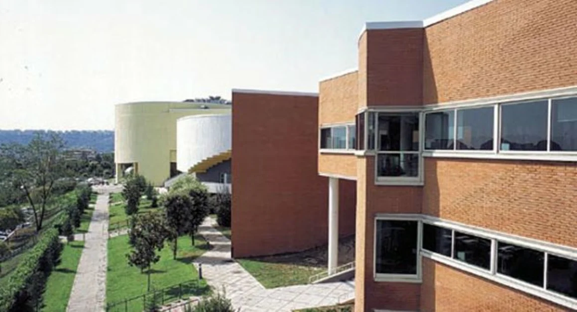 Napoli - Studentessa della Federico II si toglie la vita