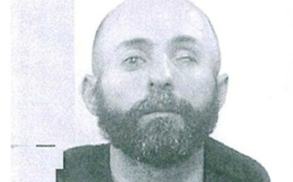 Napoli - Rapinava coppiette sull'Asse Mediano, arrestato dalla Polizia