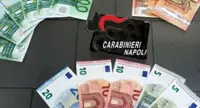 Napoli - Comprava con banconote false, arrestata una donna