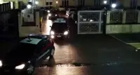 Castellammare - Raid punitivo dopo pestaggio ad uno spacciatore, arrestato minorenne