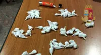 Napoli - Dosi di cocaina in un accendino, arrestato pusher