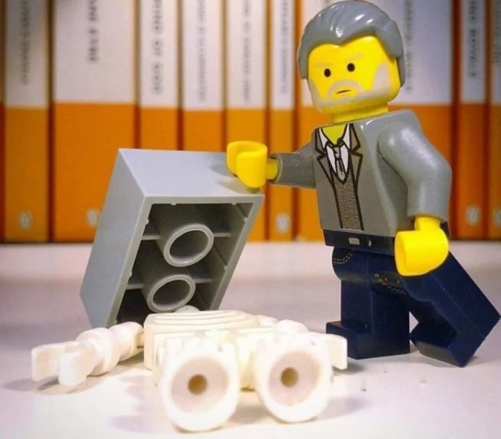 Pompei - Scavi, Osanna e il fuggiasco "skeleton" spopolano sul web