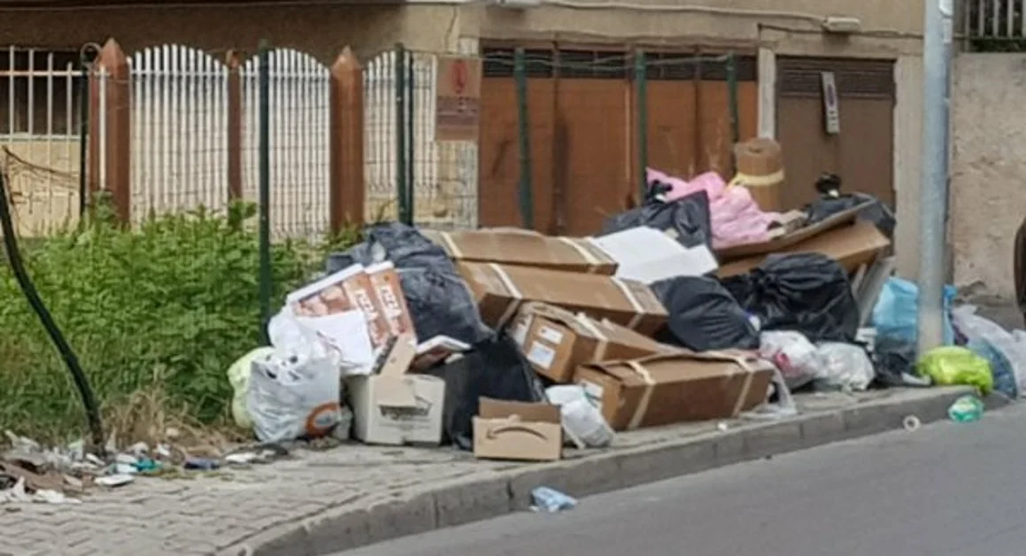 Scafati - Rifiuti, il Comitato per la Tutela del Cittadino: «Città affoga nella spazzatura»