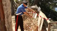 Capri (NA) - Amianto tra gli scarti di lavorazione in un cantiere edile, sequestro dei carabinieri