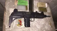 Napoli - Incubo "stese", trovato mitragliatore in un appartamento abbandonato