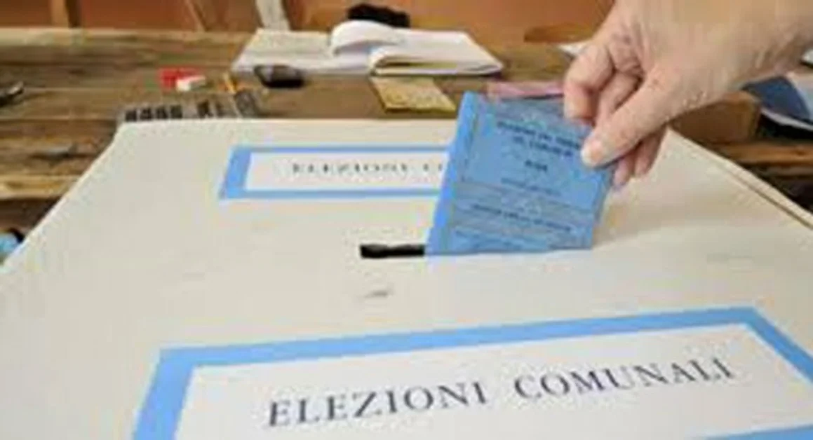 Ballottaggi a Castellammare, Torre del Greco e San Giuseppe: l'affluenza alle 12