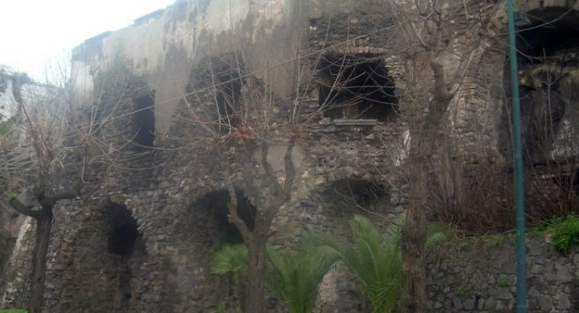 Torre Annunziata - Ascensore a Villa Parnaso, il Comune chiede i finanziamenti